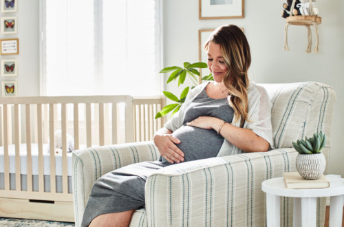 マタニティ期から使うママチェア